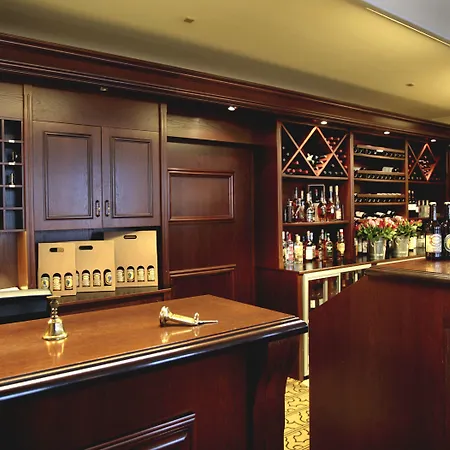 Отель Tornoes 3*